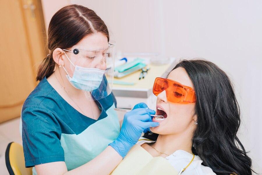 Dịch Vụ Lấy Cao Răng Chất Lượng